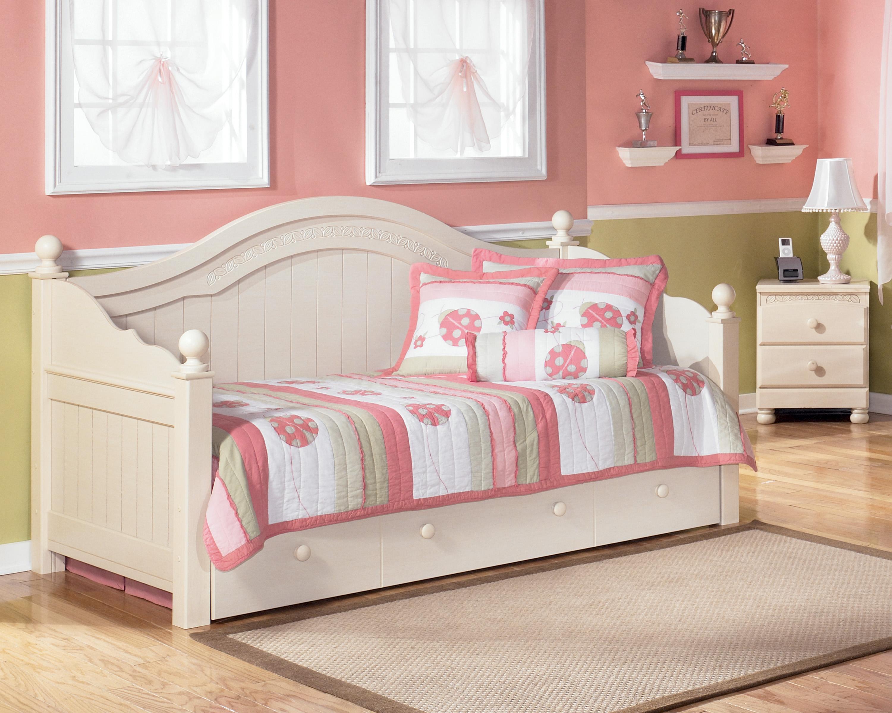 Signature Design by Ashley Cottage Retreat Day Bed with Trundle AHFA